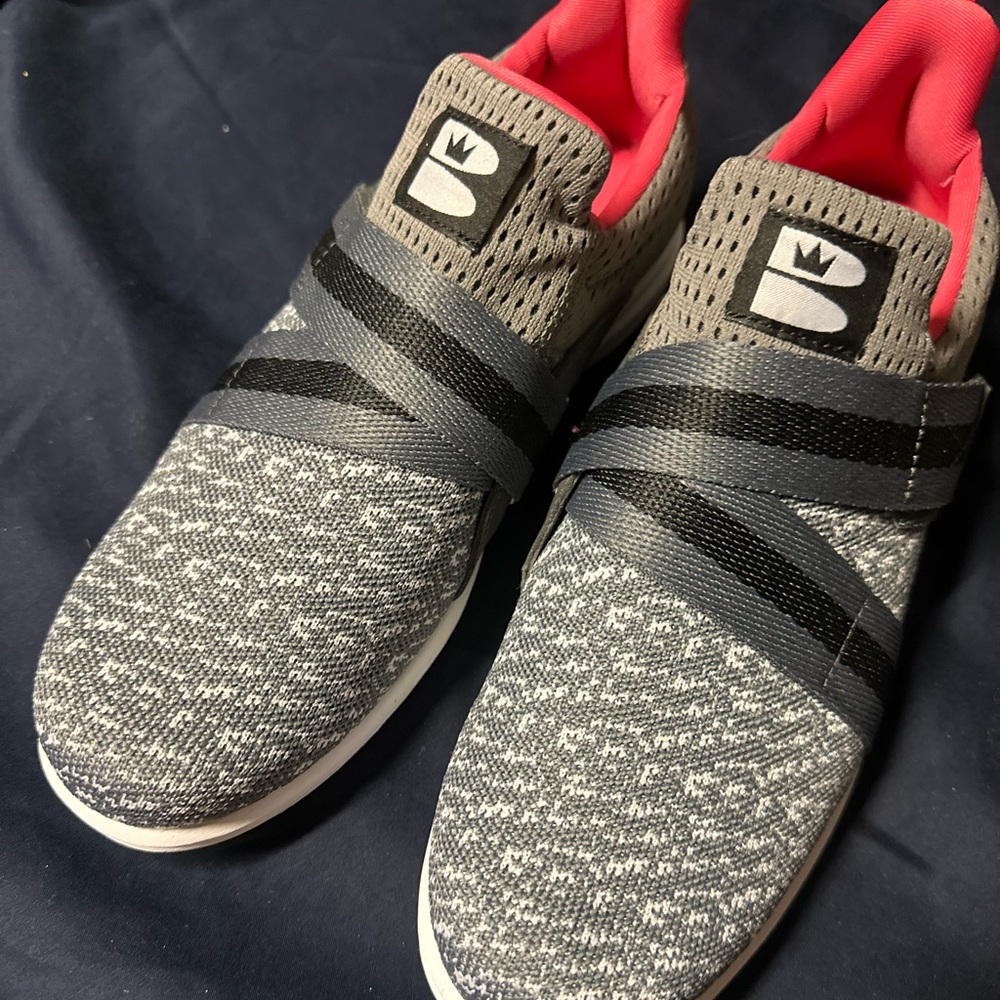 Bowling shoes